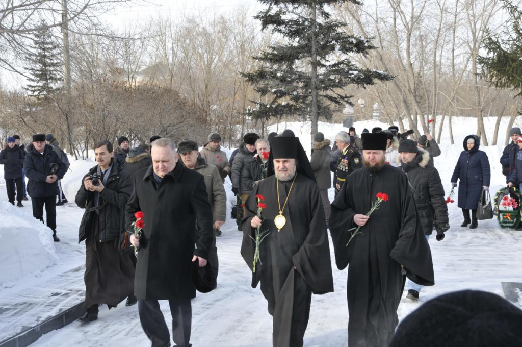 Возложение цветов